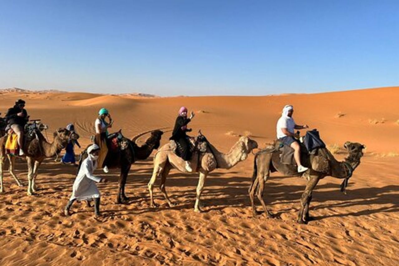 Fes To Marrakech: tour di 3 giorni attraverso il deserto di Merzouga e Cammello