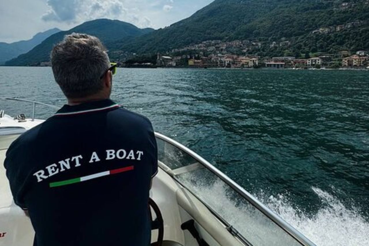 5 ore, 6 ore Tour privato in barca sul lago di Como Luxury Experience