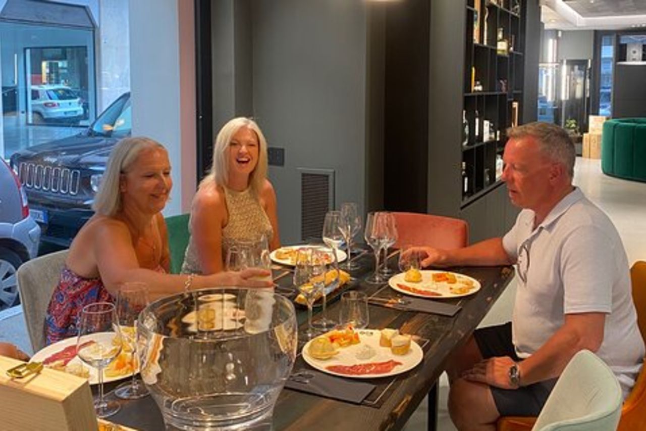 Esperienze di lusso con vino e champagne