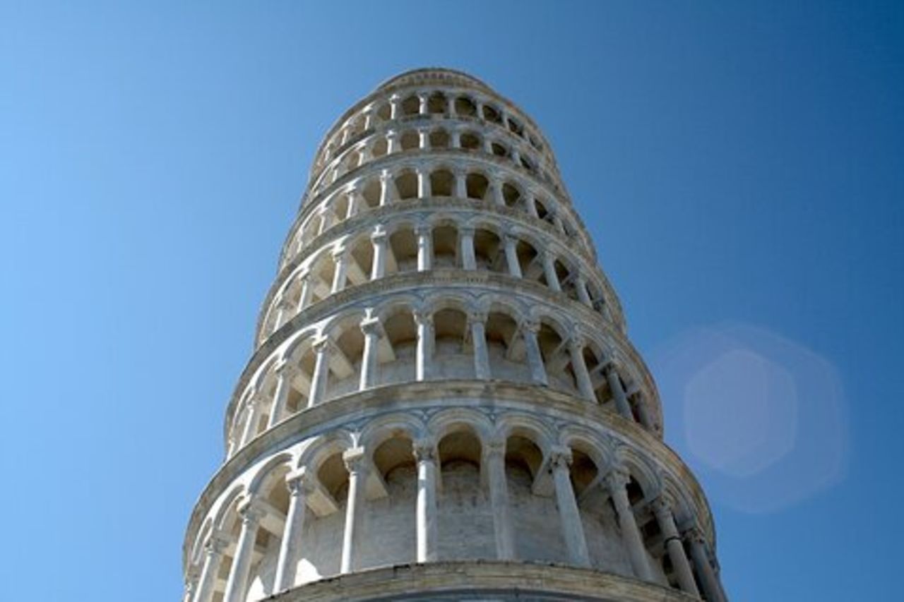 Tour a piedi privato alla scoperta di Pisa con ingresso alla Torre pendente
