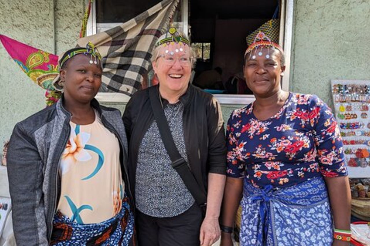 Arusha's Soul: un tour guidato della città a piedi e in auto. Learn & Live.