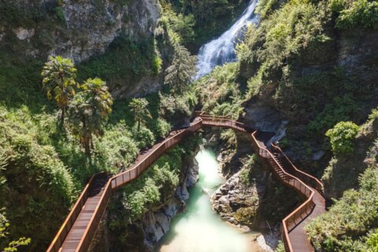 Lago di Como Orrido di Bellano e audioguida del lago
