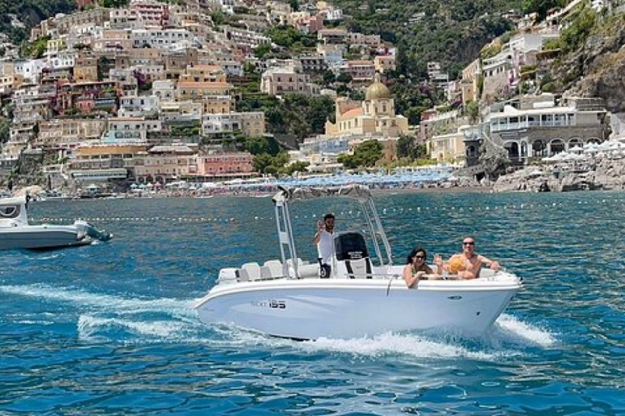 Escursione privata in Barca Giornaliera della Costiera Amalfitana