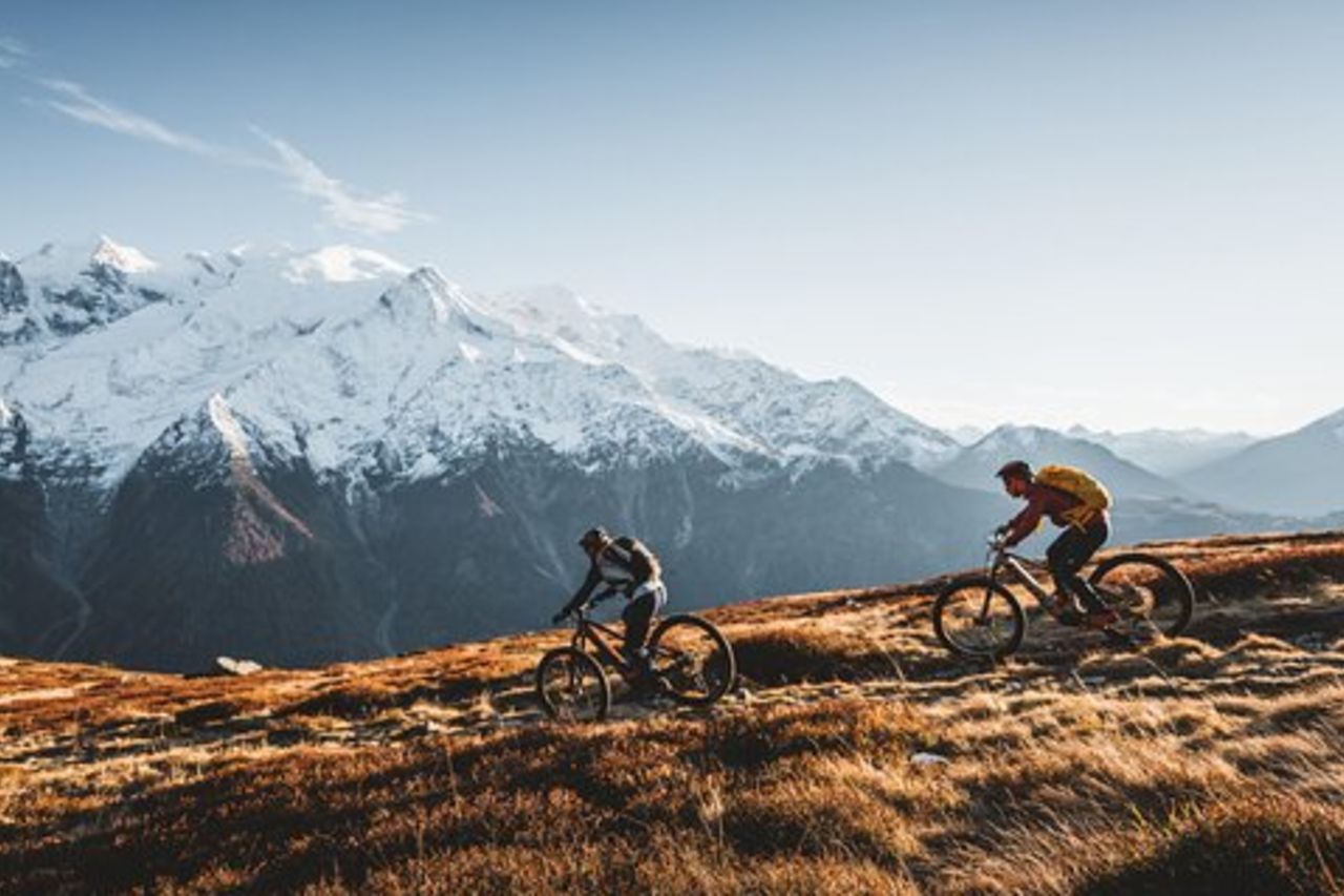 Tour in e-bike a Chamonix – vista sui ghiacciai di Chamonix (tutti i livelli)