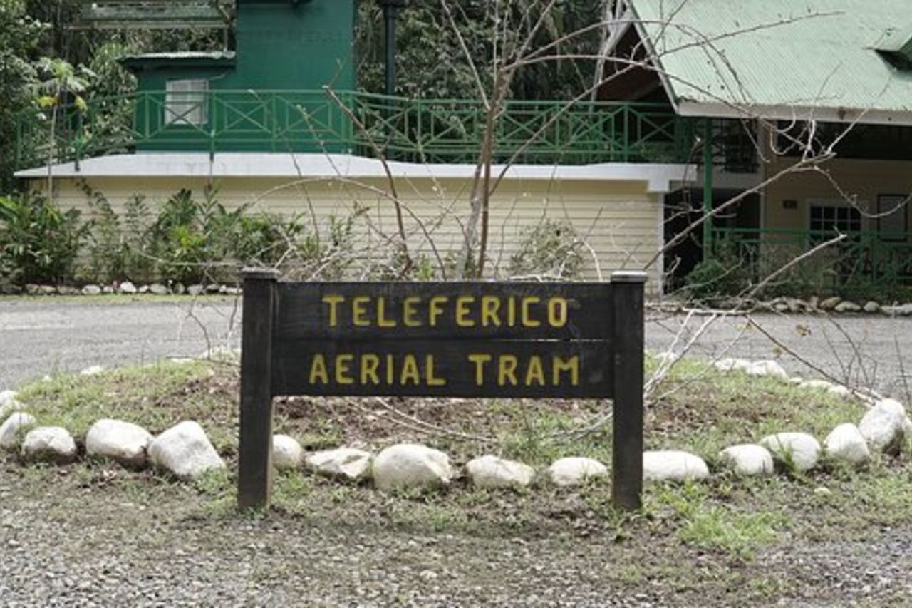Un'esplorazione in tram aereo dal terminal crociere di Colon