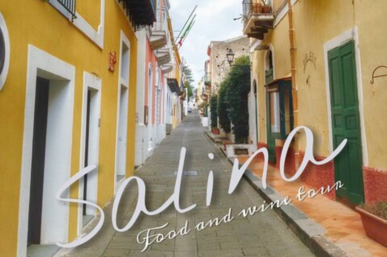 Scopri Salina con Mappa Consigli Locali e Info su Tutte le Eolie