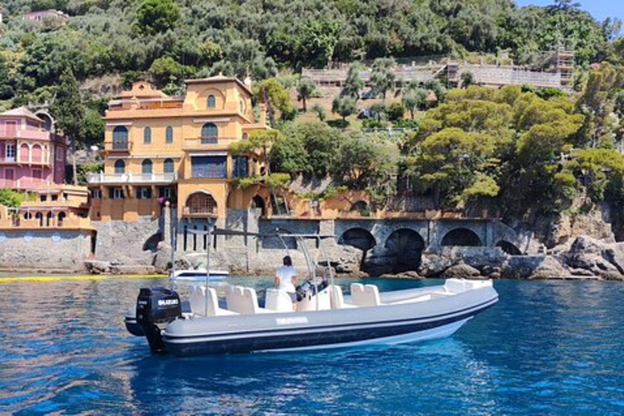 Tour in Barca a Portofino e San Fruttuoso per Piccoli Gruppi