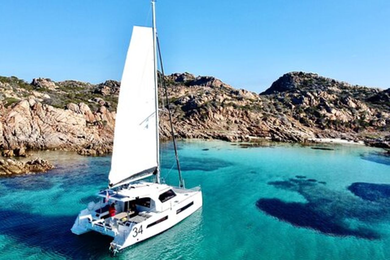Escursione in catamarano PREMIUM arcipelago di La Maddalena