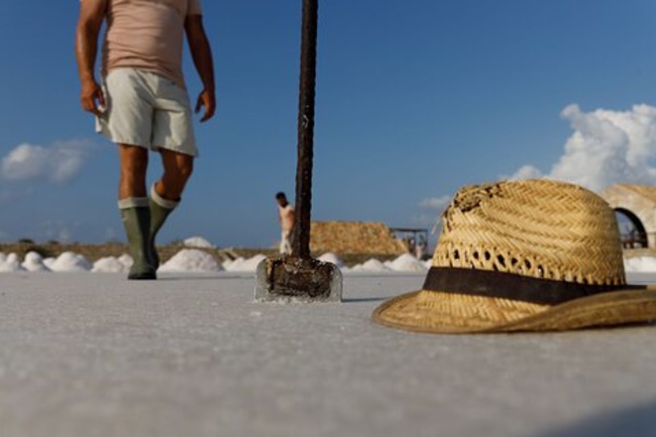 Esperienza del salinaio alle saline di Trapani