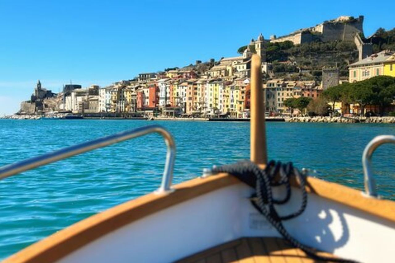 Tour in barca alla scoperta del Golfo dei Poeti.