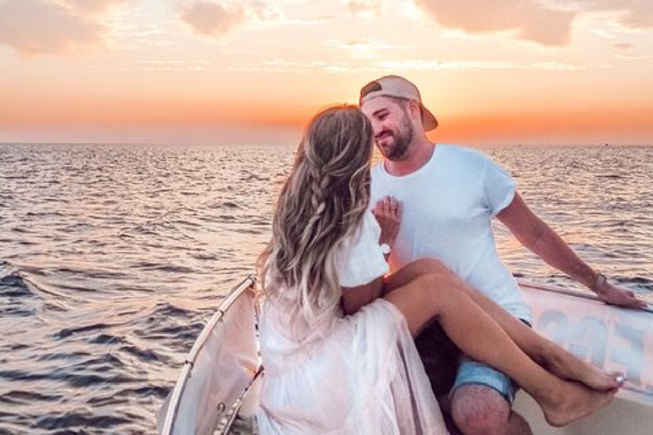 Tour in barca al tramonto delle Cinque Terre per piccoli gruppi con prosecco e nuoto