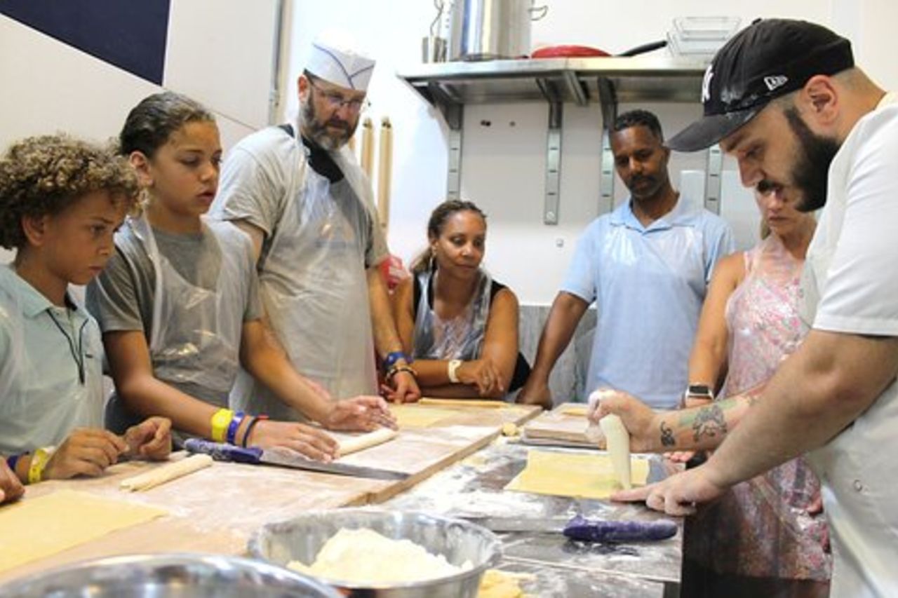 Naples Pasta Class : Fettuccine & Ravioli con la ricetta della nonna