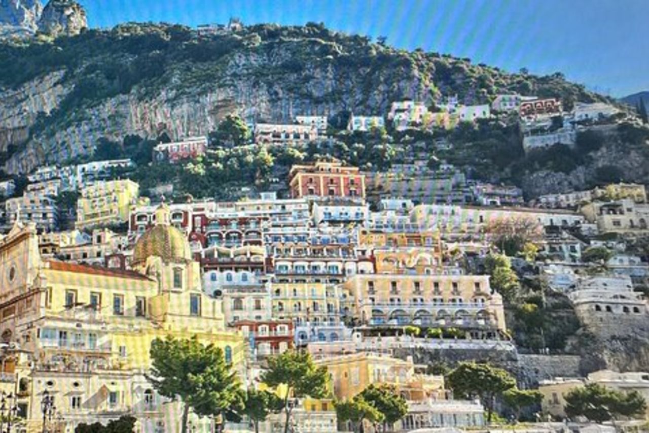 Tour di un giorno in Costiera Amalfitana da Sorrento con pranzo leggero e vino