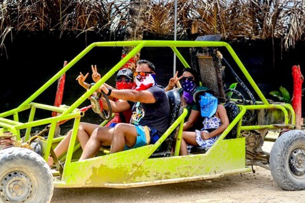 Emozionante escursione in ATV e Buggy a Punta Cana