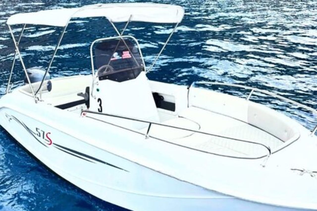 Noleggio Barca a La Spezia per Avventure in Mare