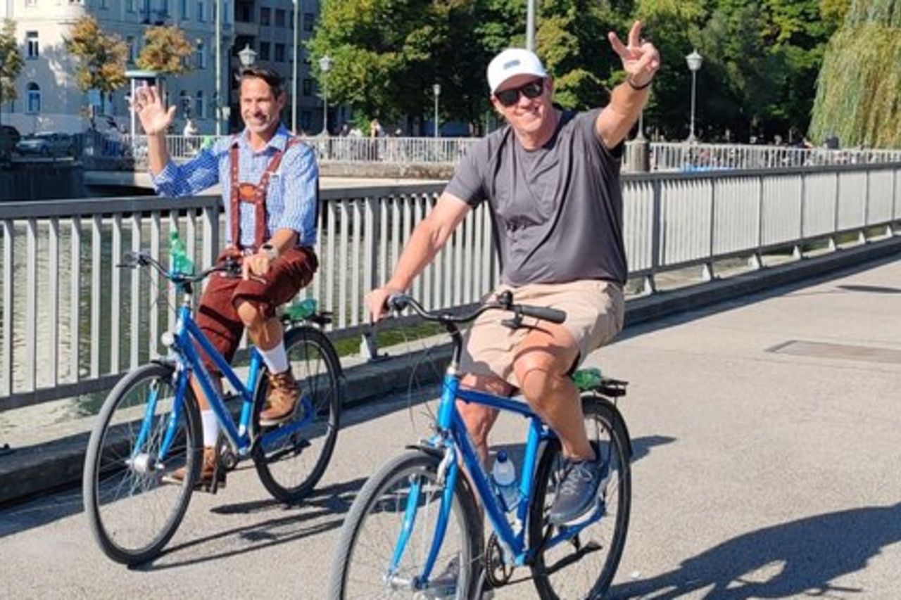 Classic Bike Tour giornaliero @ 11.30 con sosta al Beer Garden & Surfers