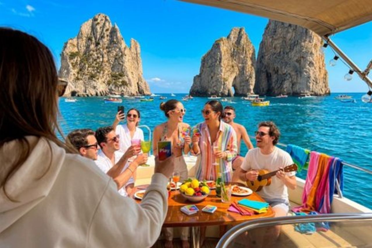 Tour Premium in Barca a Capri con Sbarco da Amalfi
