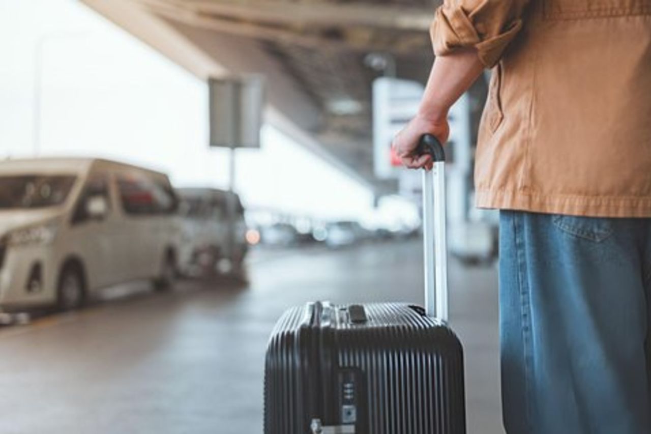 Trasferimento privato dall'aeroporto a Hurghada con snack!