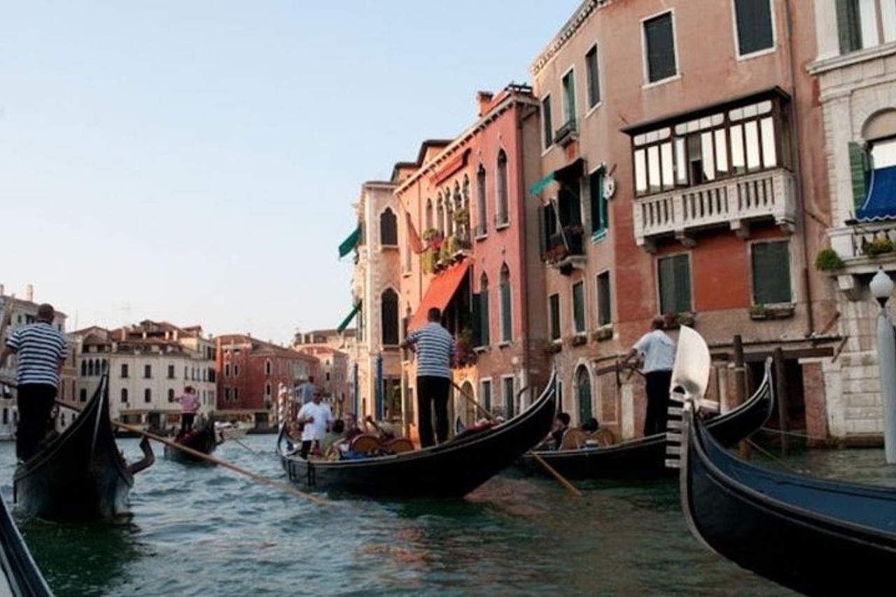 Tour a piedi di Venezia e giro in Gondola — 4