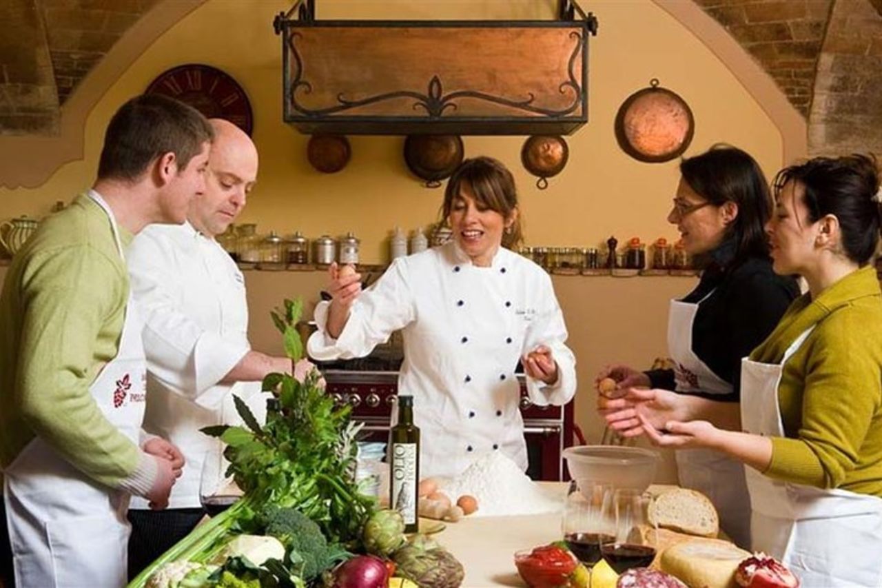 Corso privato di cucina a Taormina: Pasta da zero e cannoli