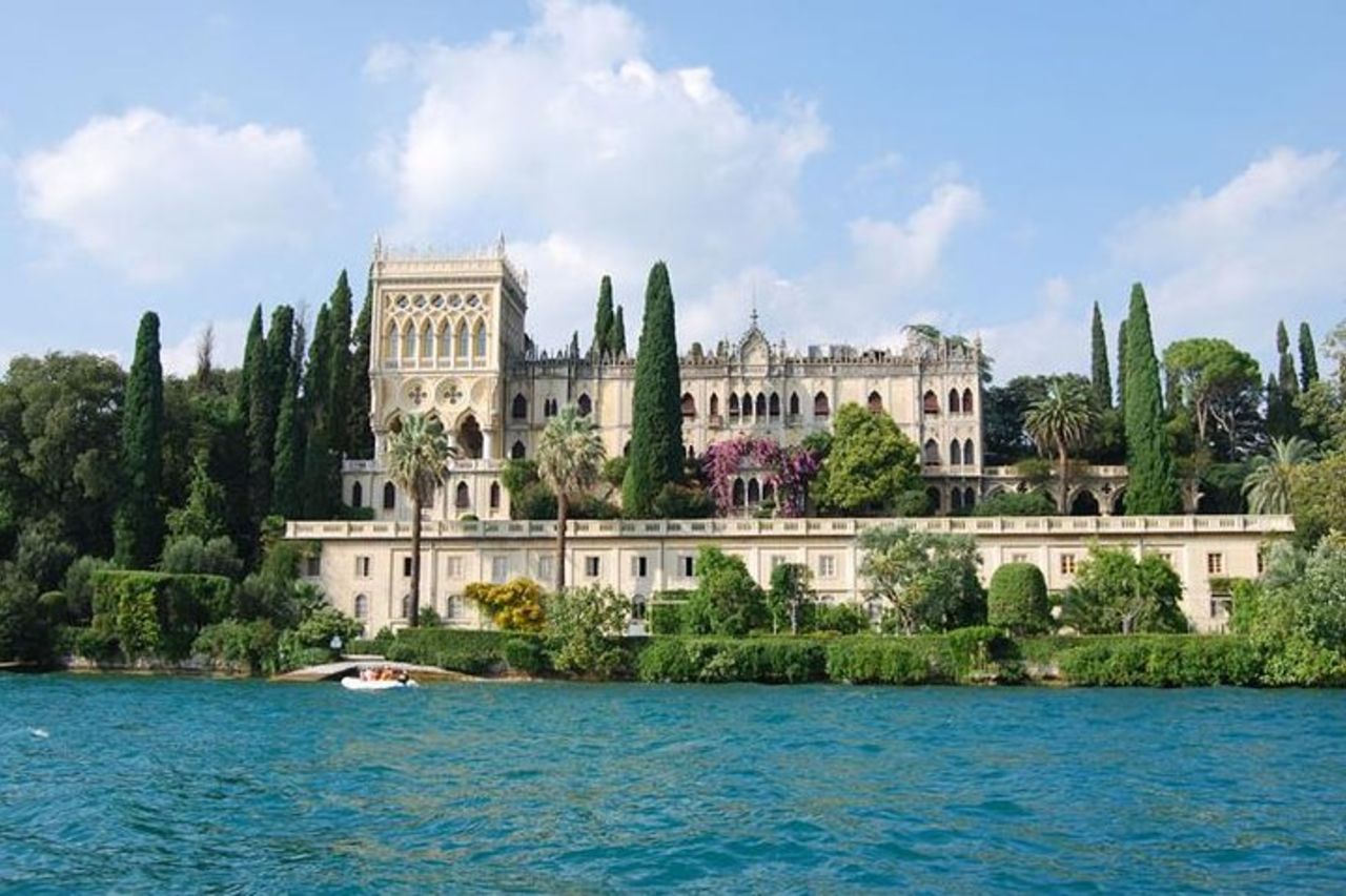 Tour in barca DA Sirmione all'Isola del Garda
