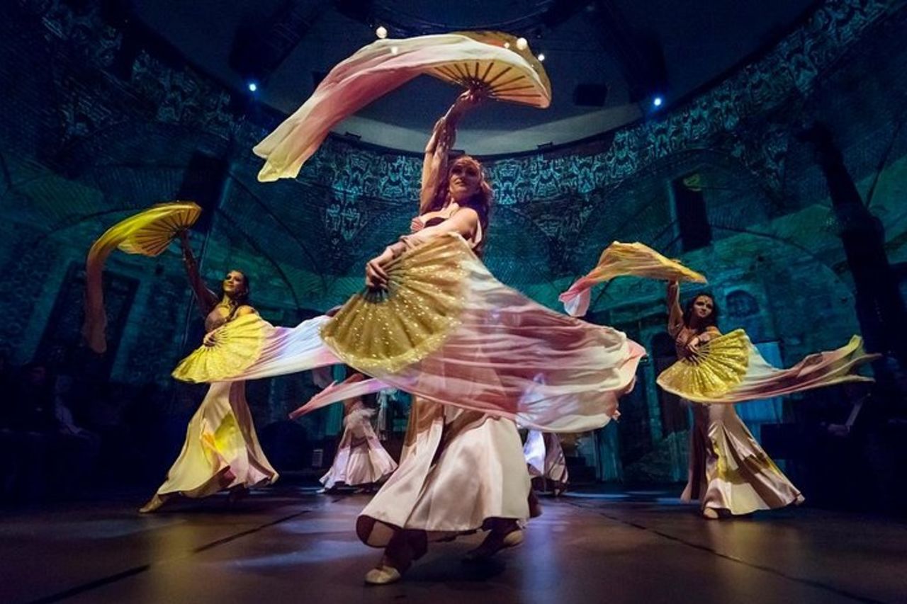 Istanbul Hodjapasha Ritmo dello spettacolo di danza