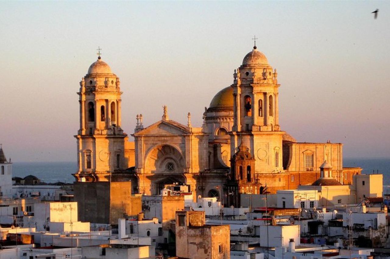 Tour per piccoli gruppi a Cadice e Jerez con degustazione di vini