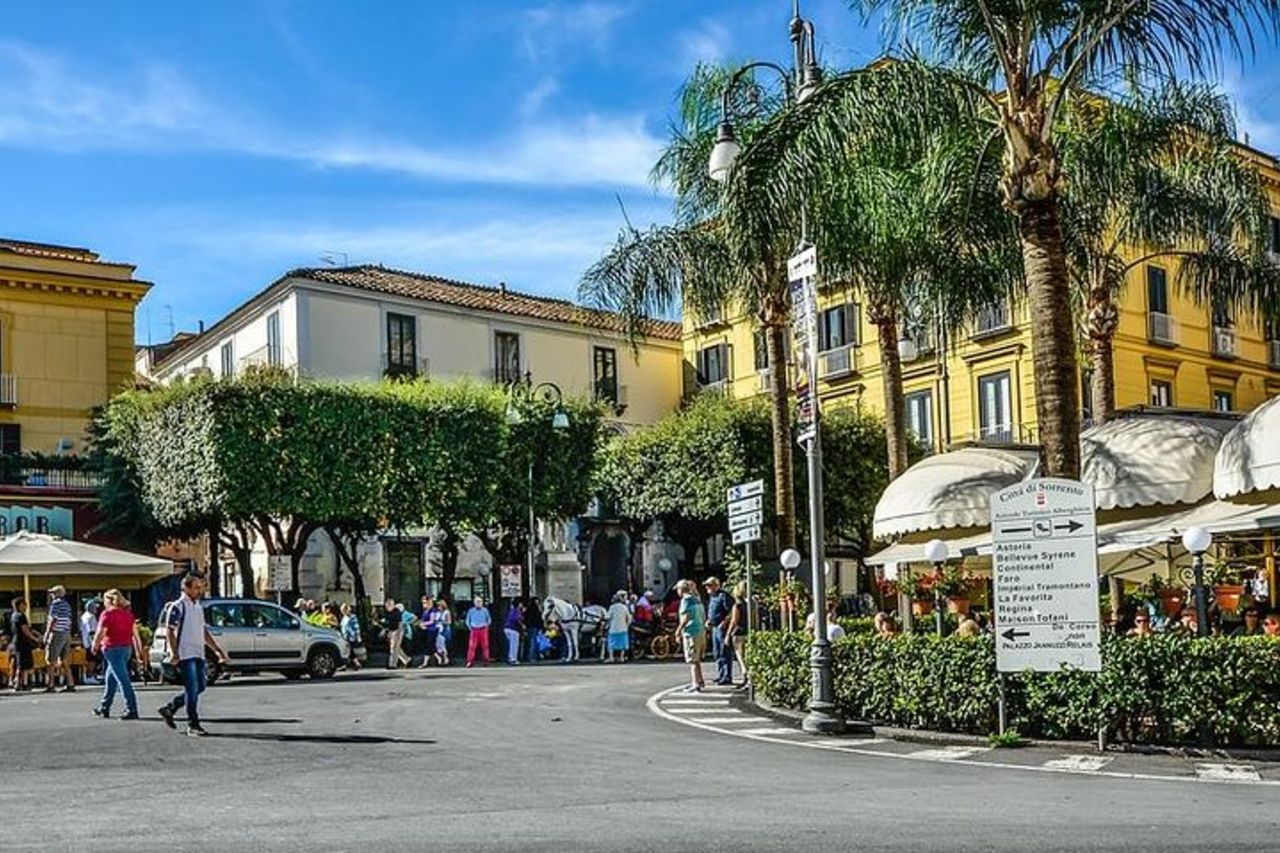 Sorrento Positano e Amalfi. Tour da Napoli. — 7