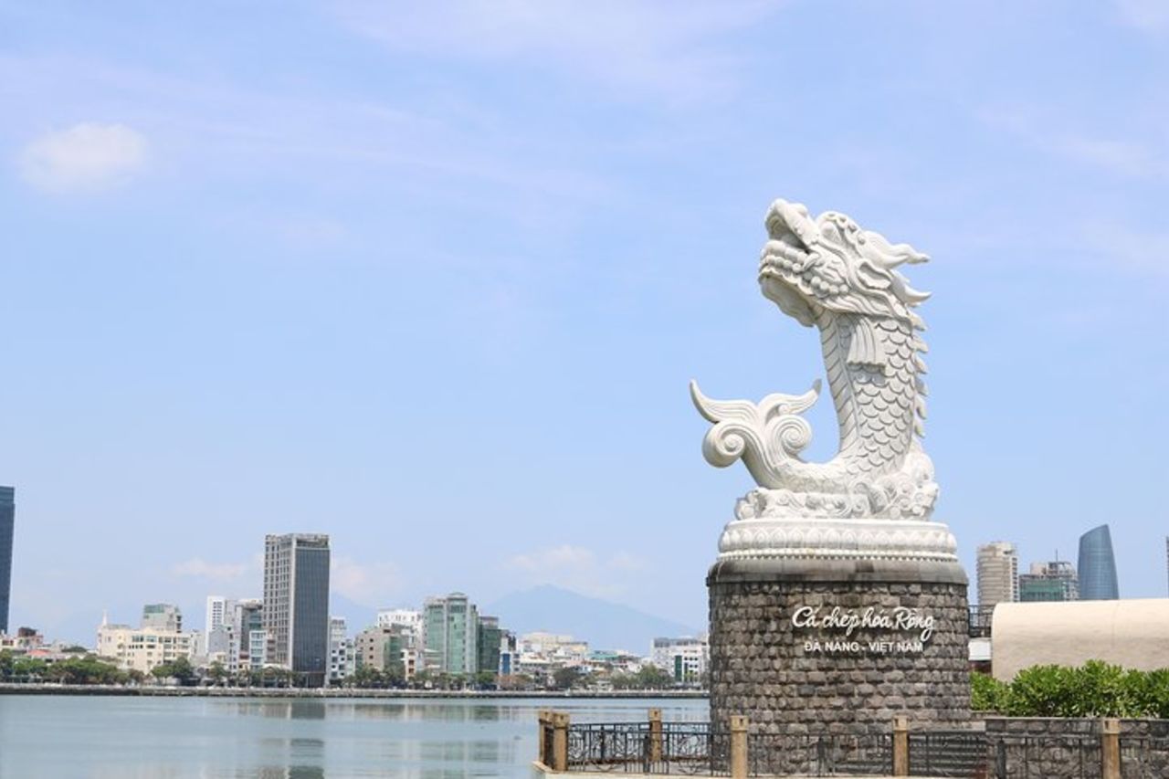 Da Nang City Tour Moto / scooter e visite turistiche di Lady Rider — 3