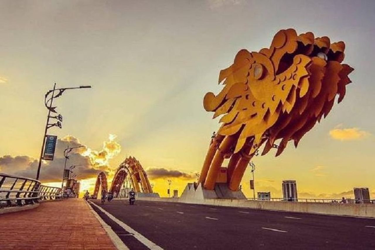 Da Nang City Tour Moto / scooter e visite turistiche di Lady Rider — 4