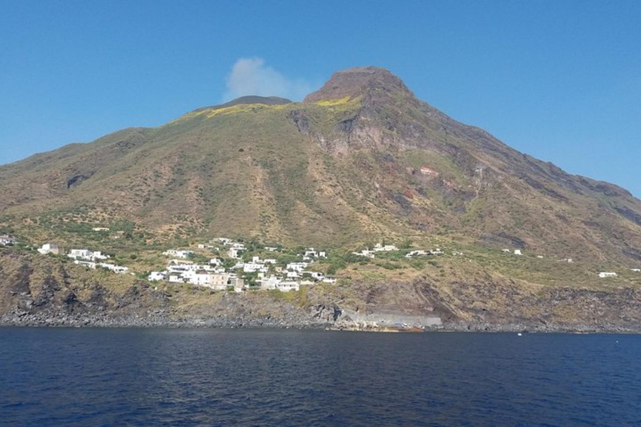 Gita di un giorno alle isole Eolie con partenza da Taormina: Stromboli e Panarea — 7