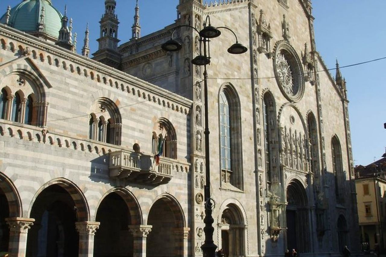 Escursione di un giorno sul Lago di Como e Bellagio con crociera in barca privata — 9