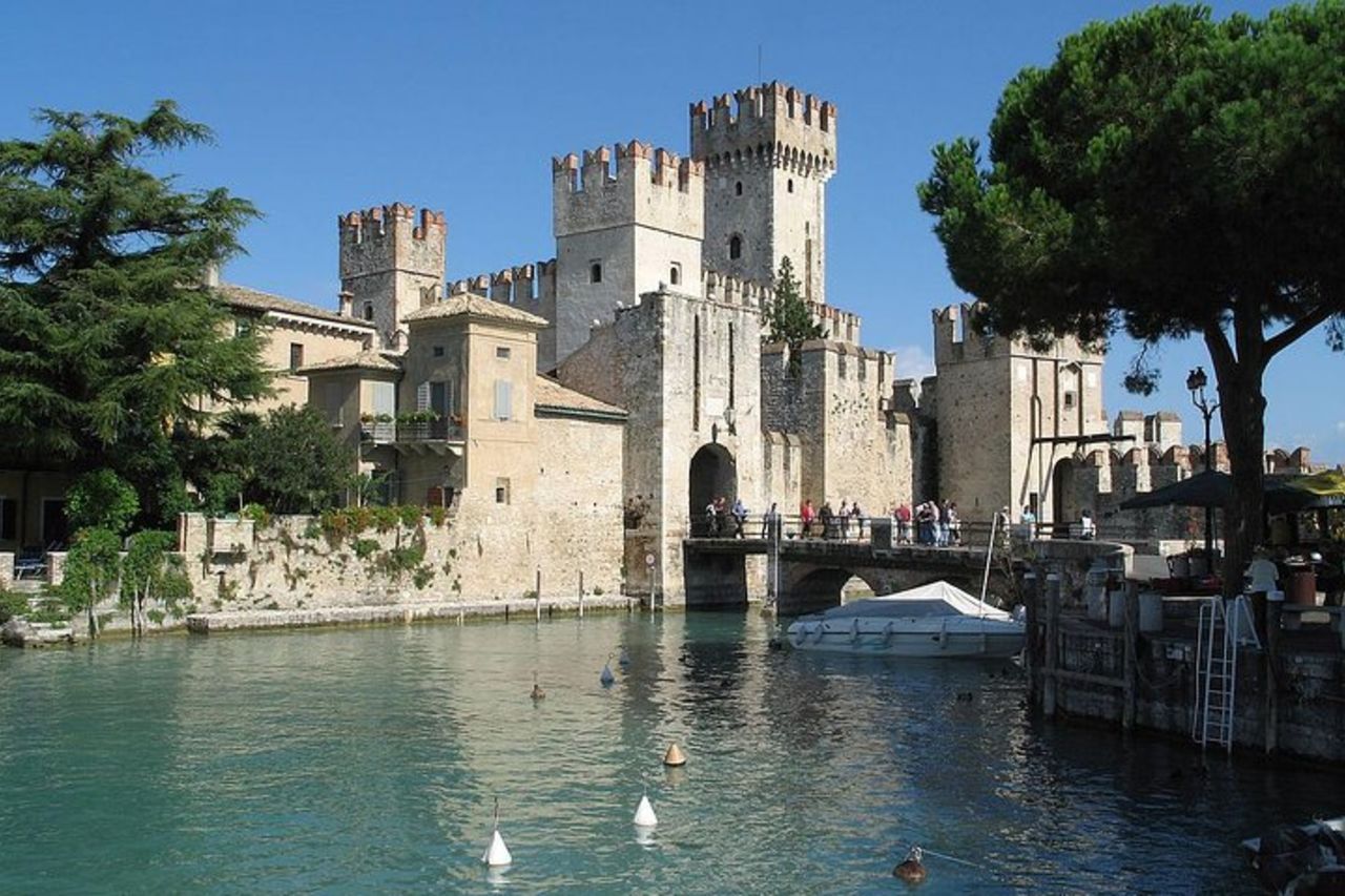 Tour Romantico Privato In Motoscafo Da Sirmione — 6