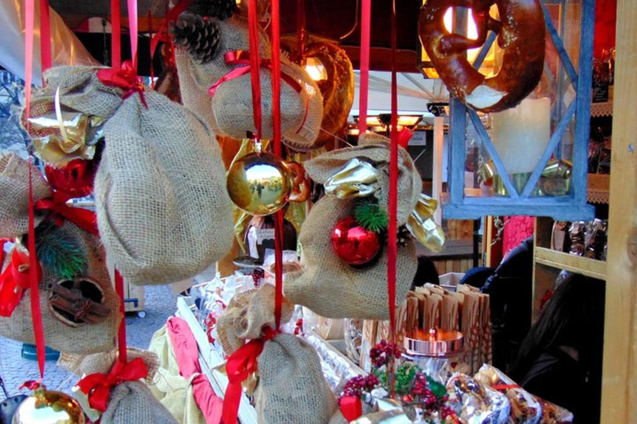 Bolzano Street Food Tour & Mercatino di Natale per Piccoli Gruppi — 6