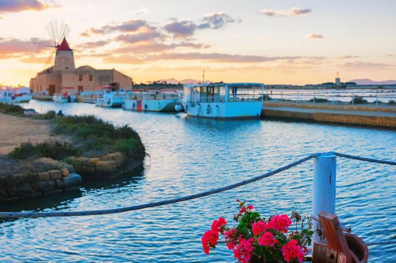 Marsala, degustazione in cantina e laguna di Mothia in barca — 5