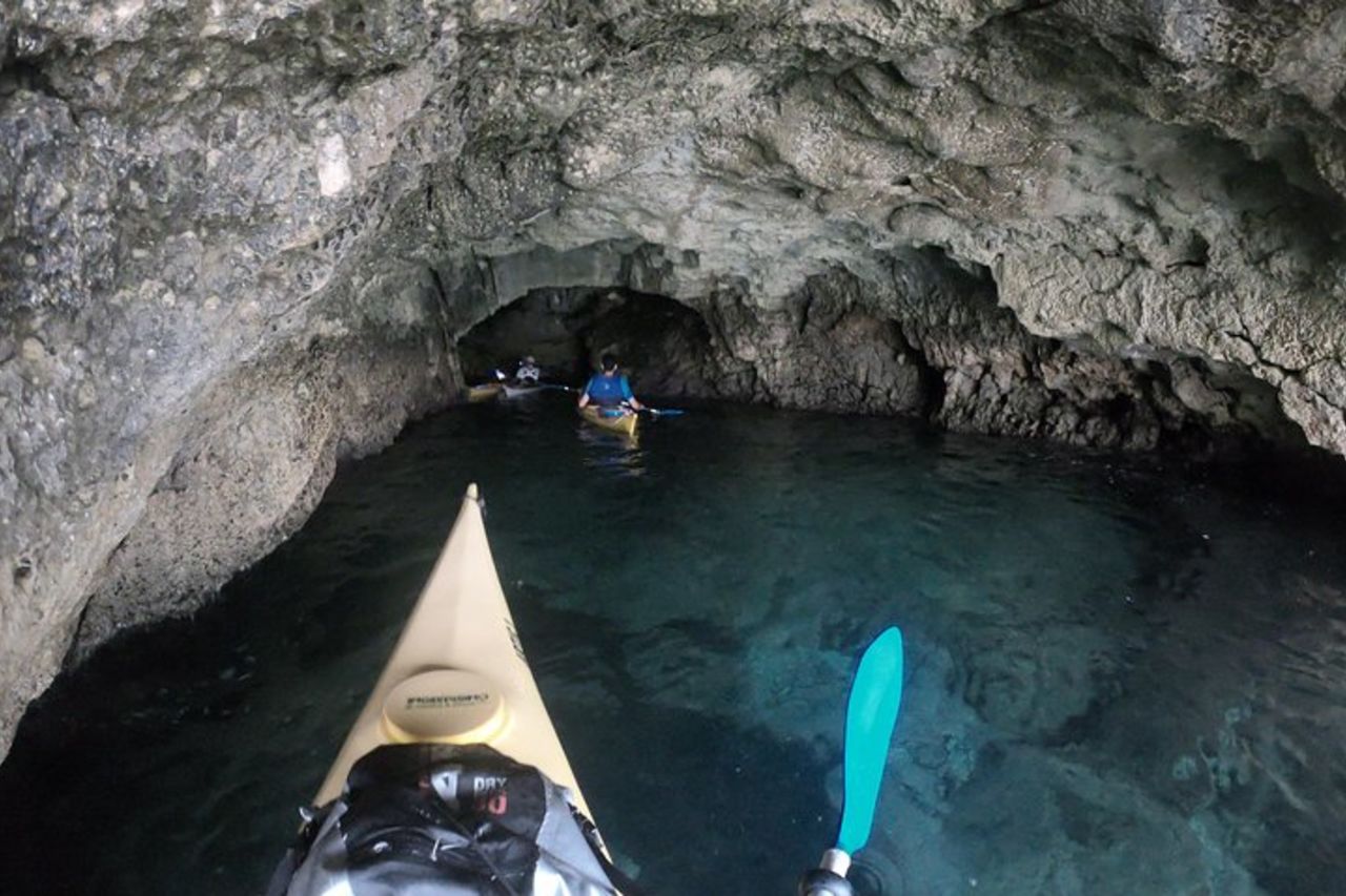 Esclusivo tour privato in kayak alla Devil's Saddle di Cagliari — 4
