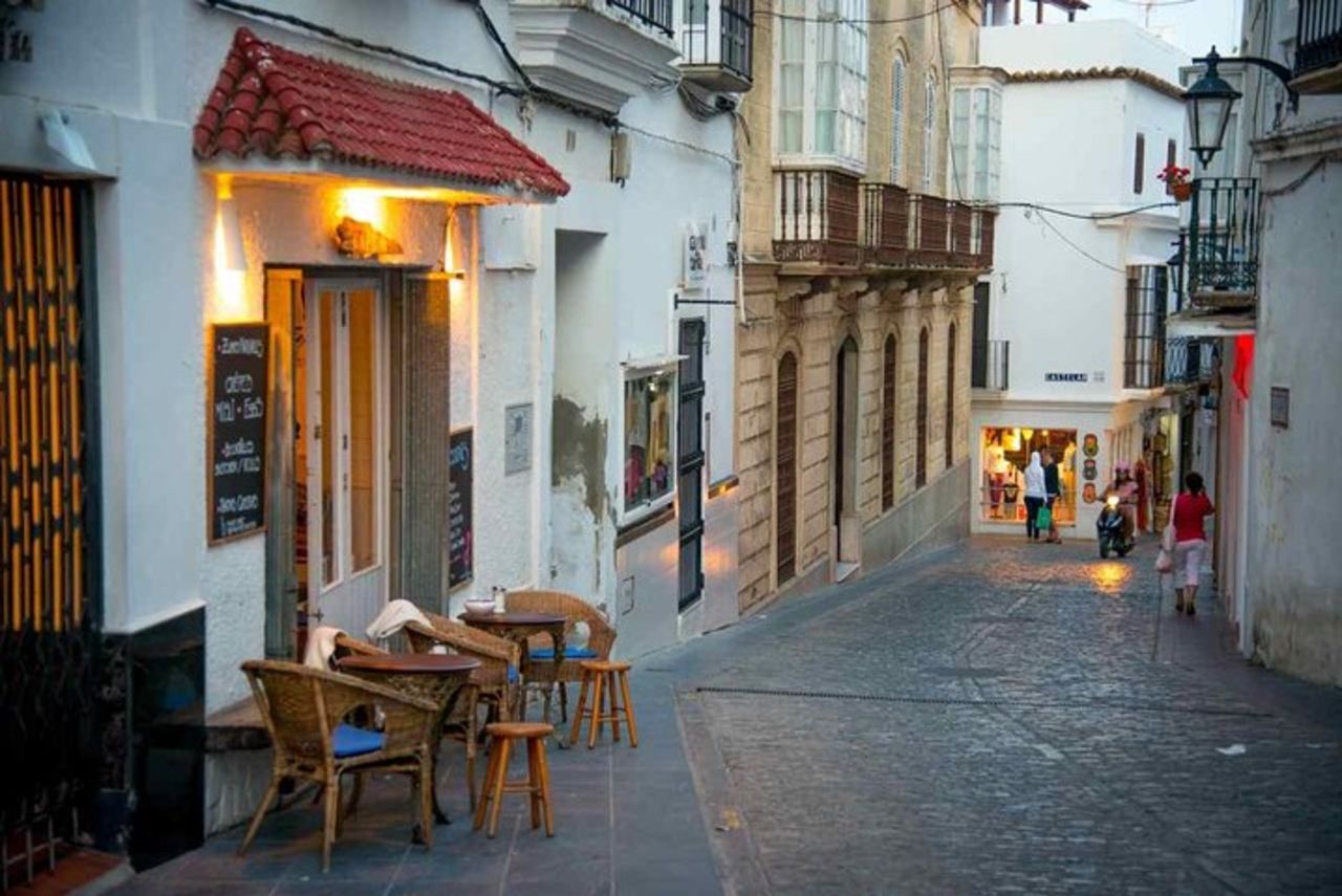 Biglietti del traghetto da Tarifa in Spagna al porto di Tangeri in Marocco — 4