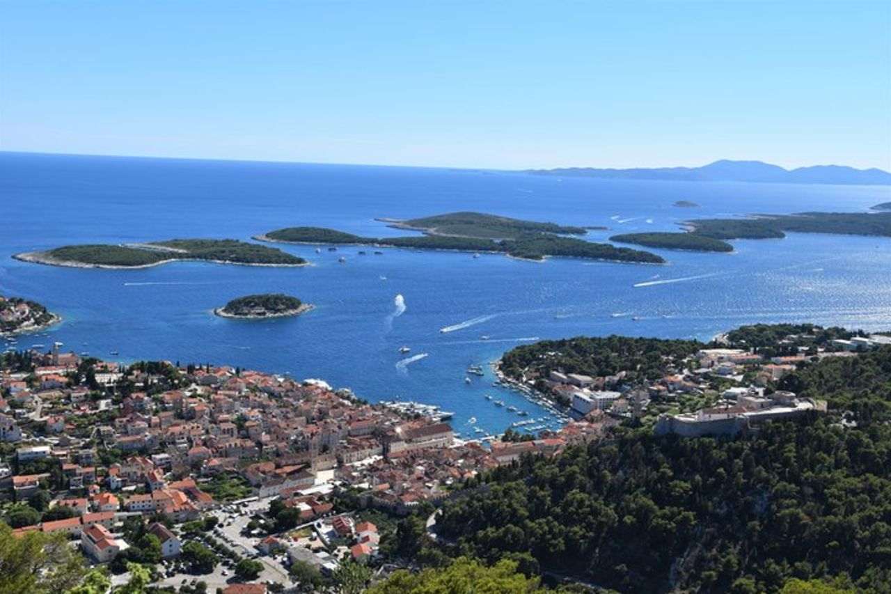 Tour privato dell'isola di Hvar e degustazione di olio d'oliva — 7