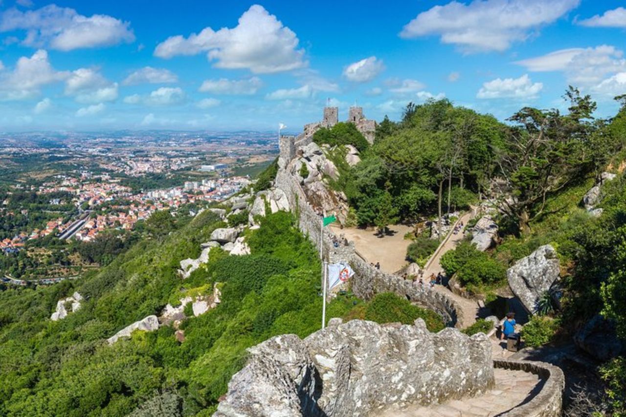 Tour privato di mezza giornata a Sintra e al Palazzo Pena da Lisbona — 2