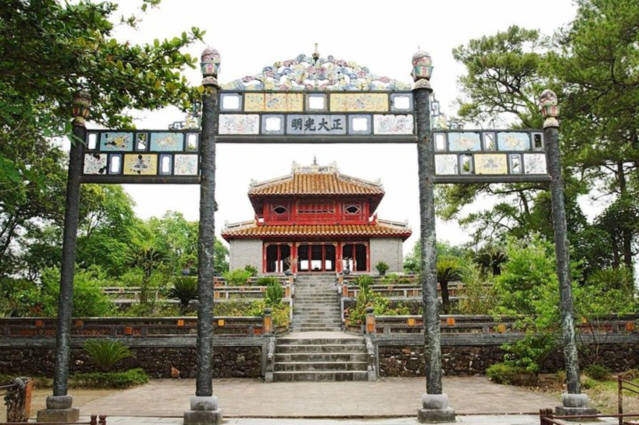 Le migliori attrazioni di Hue in auto con conducente informativo ES — 3