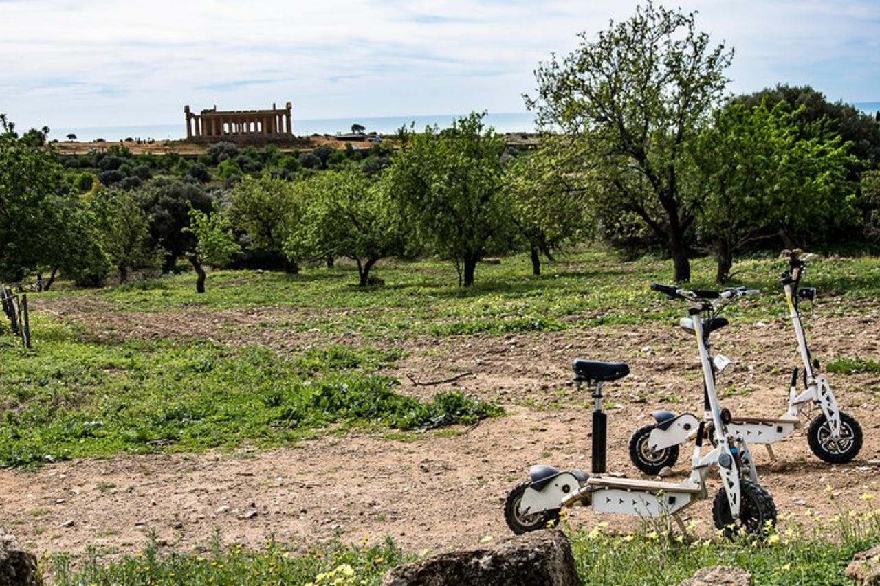 Tour in monopattino elettrico nella Valle dei templi Agrigento — 6