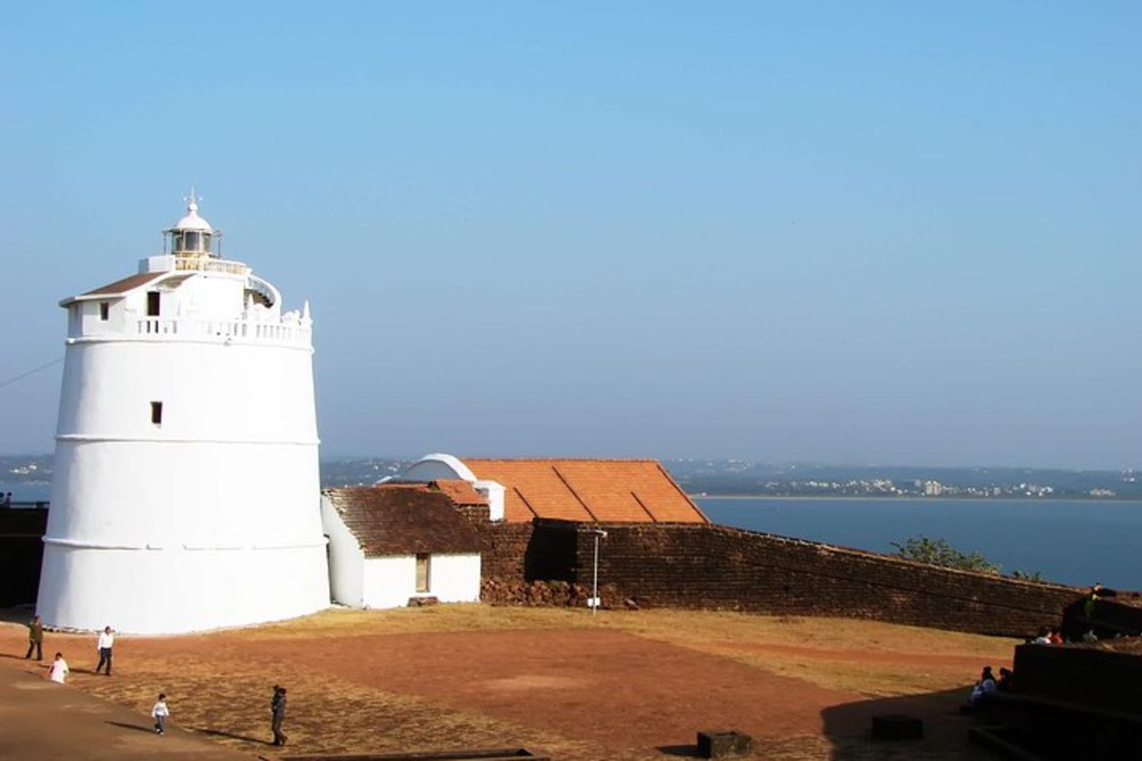 Capitale, Chiese e fortezze di Goa, Chiese della vecchia Goa, Città di Panaji. — 4