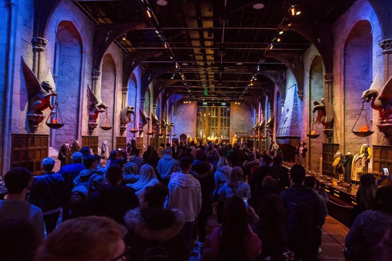 Warner Bros. Studio Harry Potter Tour con trasporto di qualità superiore da Londra — 4