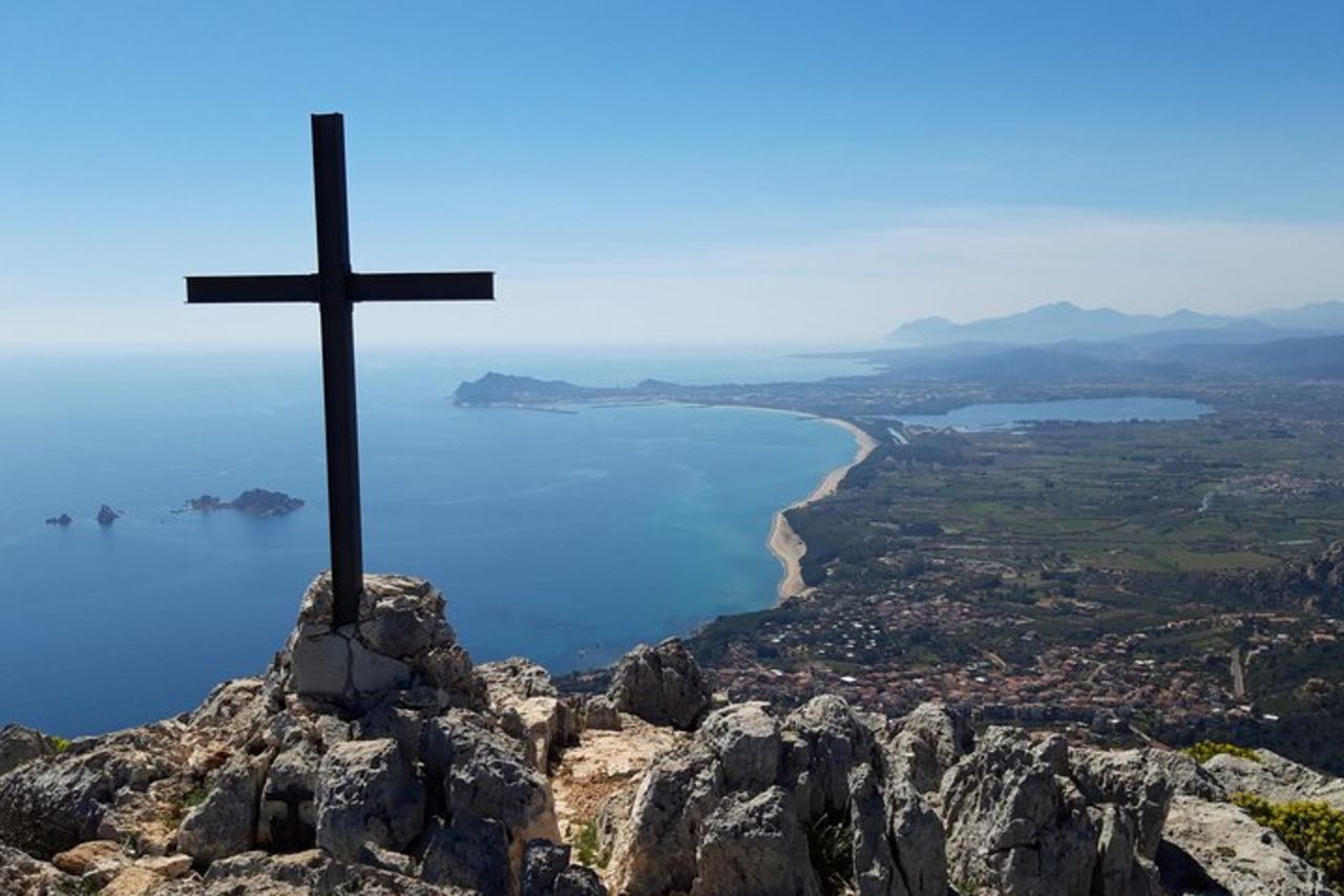 Escursione a piedi con vista sul Golfo di Arbatax