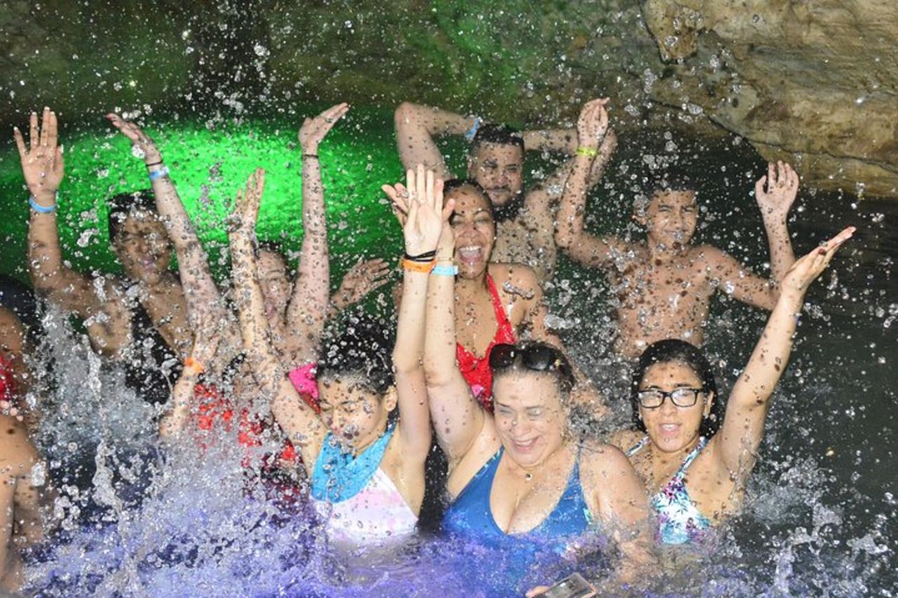 Avventura di un'intera giornata : esperienza in 4x4, crociera snorkeling, squali e razze — 2