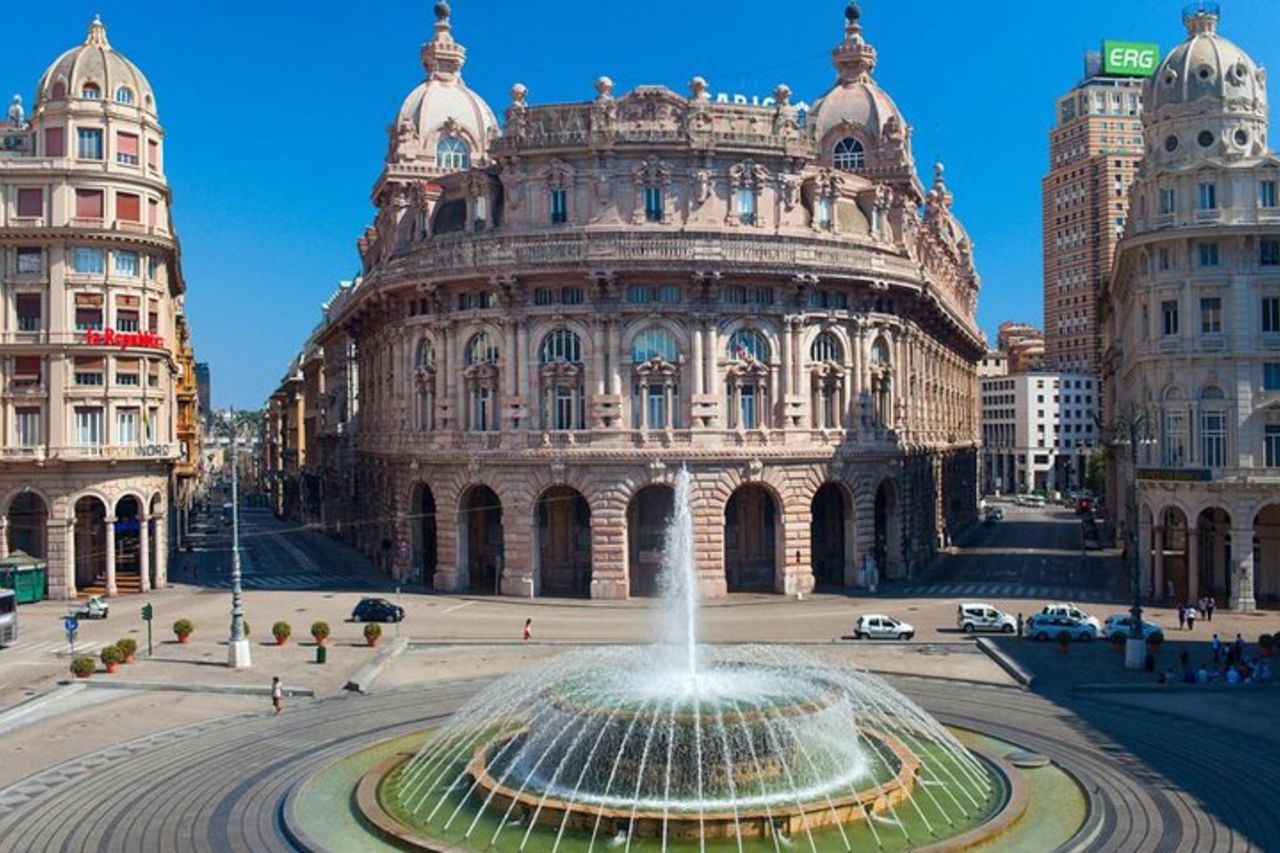 Tour a piedi di Genova: scopri i tesori nascosti e il cibo di strada — 9