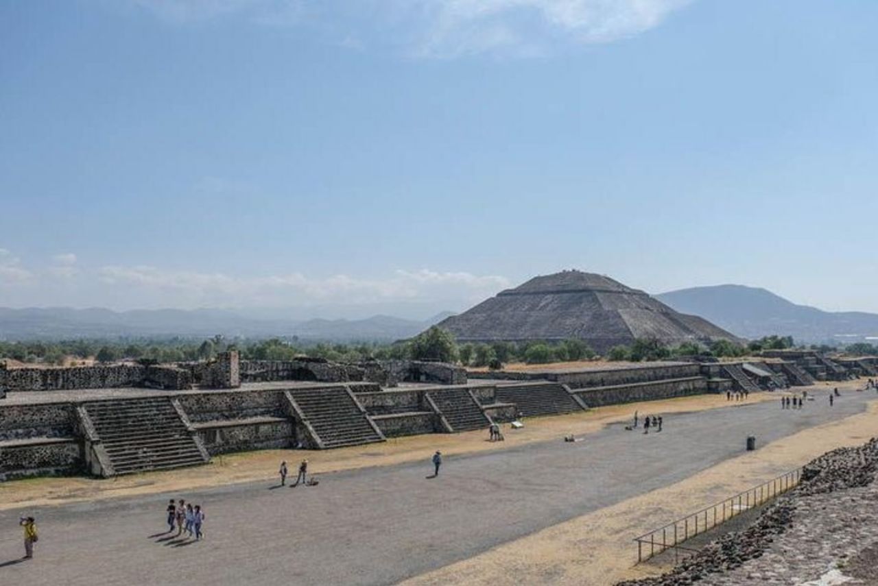 Tour di Teotihuacan, Santuario di Guadalupe e Tlatelolco — 2