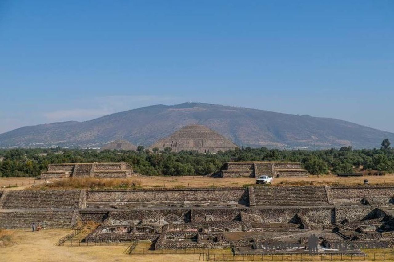 Tour di Teotihuacan, Santuario di Guadalupe e Tlatelolco — 4