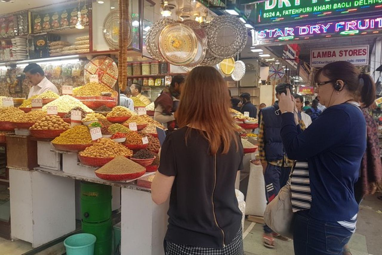 Old Delhi Group Tour di Rickshaws — 3