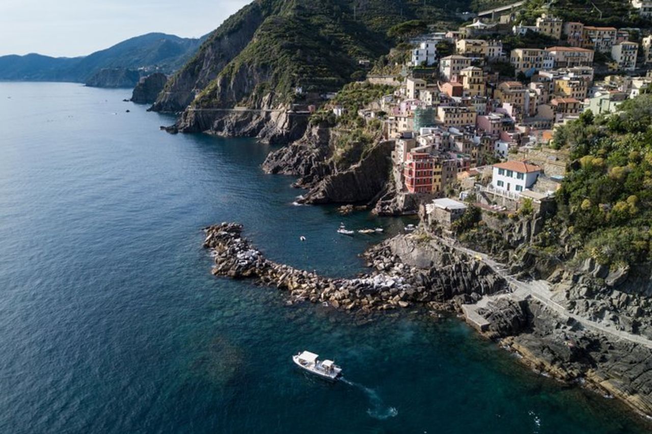 Cinque Terre Boat Tours Experience